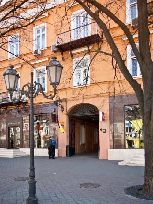New Vip Aparts Deribasovskaia Odessza Kültér fotó